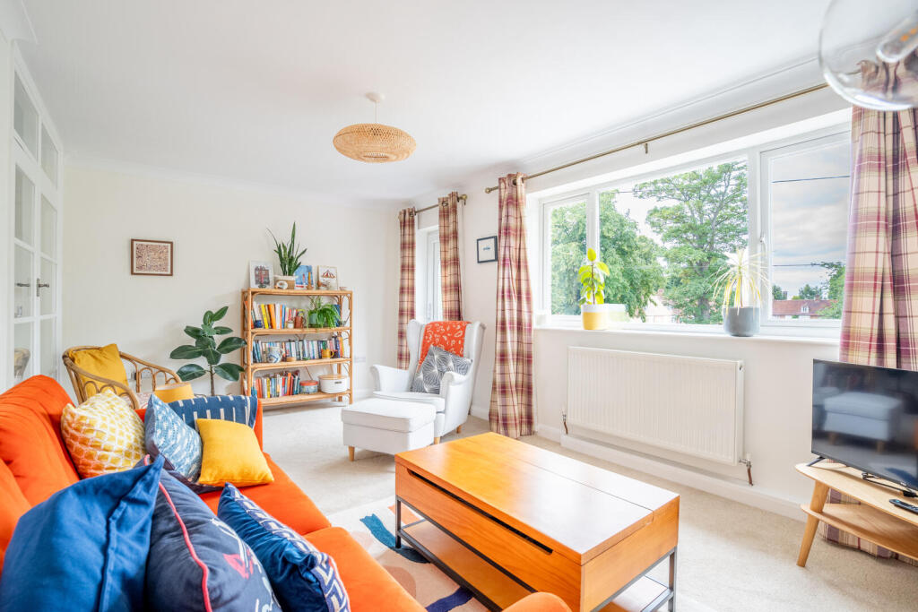 Apartment in York - View 2