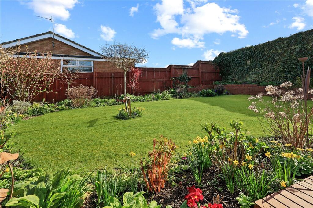House in Middlesbrough, Nunthorpe - View 2