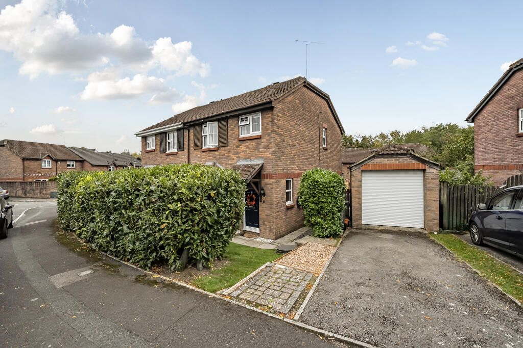 3-bed semi-detached on Castleton Road, Middleleaze, Swindon, SN5 5GD, £280,000