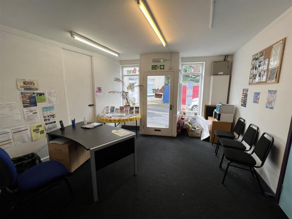 Parc Y Shwt, Fishguard, SA65 photo 3