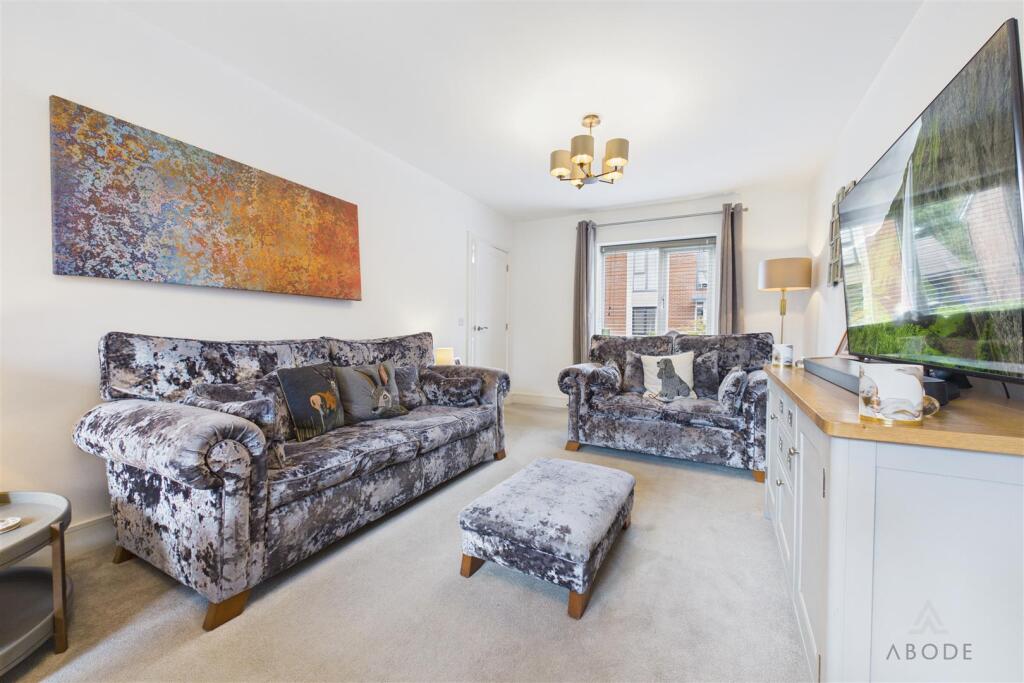 House in Stoke-on-Trent - View 5