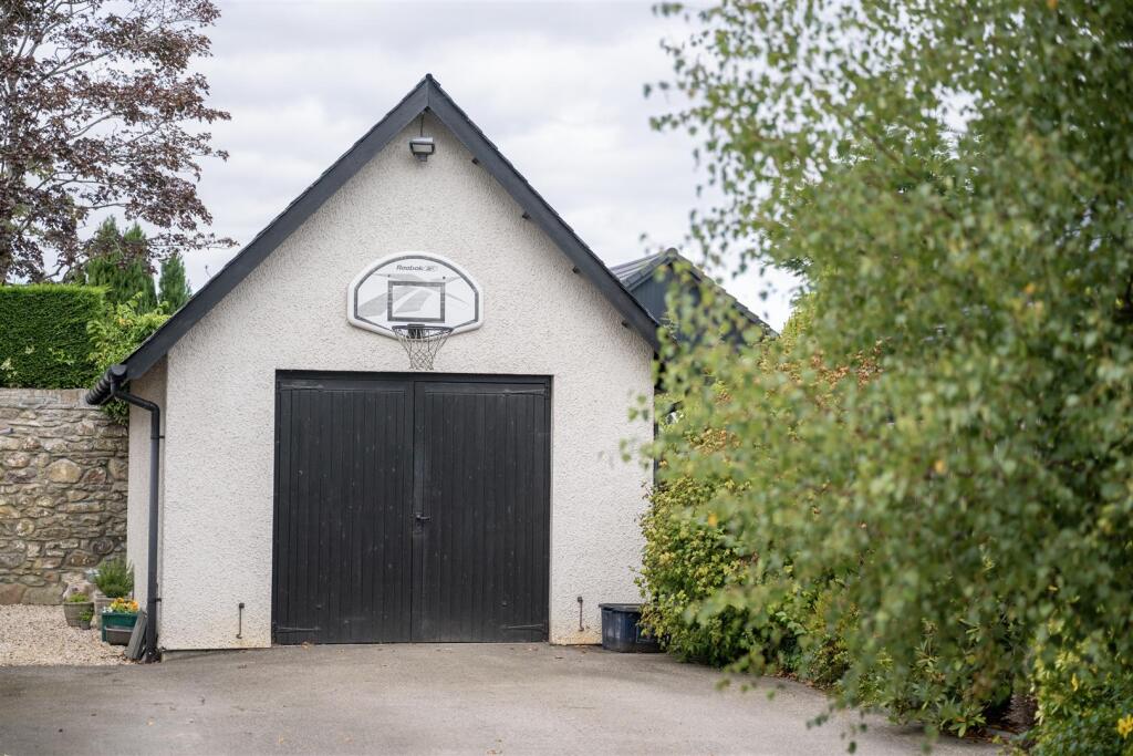 16 Culcabock Road, Inverness, IV2 3XQ photo 3