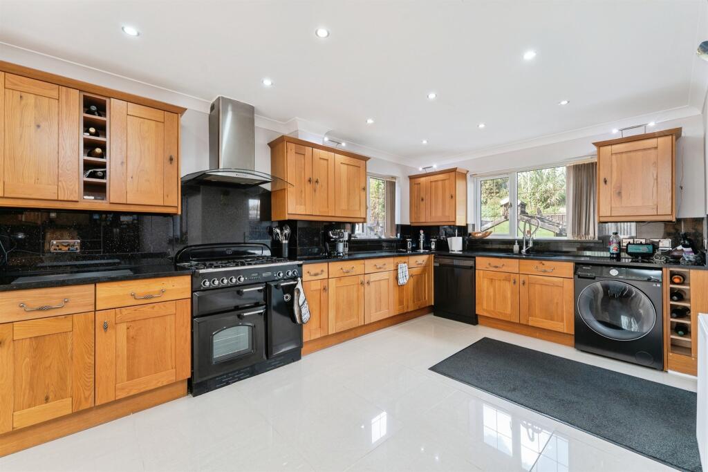 House in Peterborough - View 3
