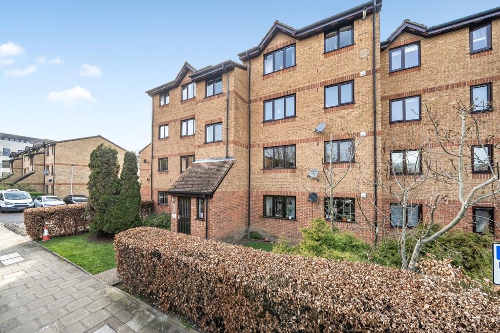 Main image of property: Glenville Grove SE8