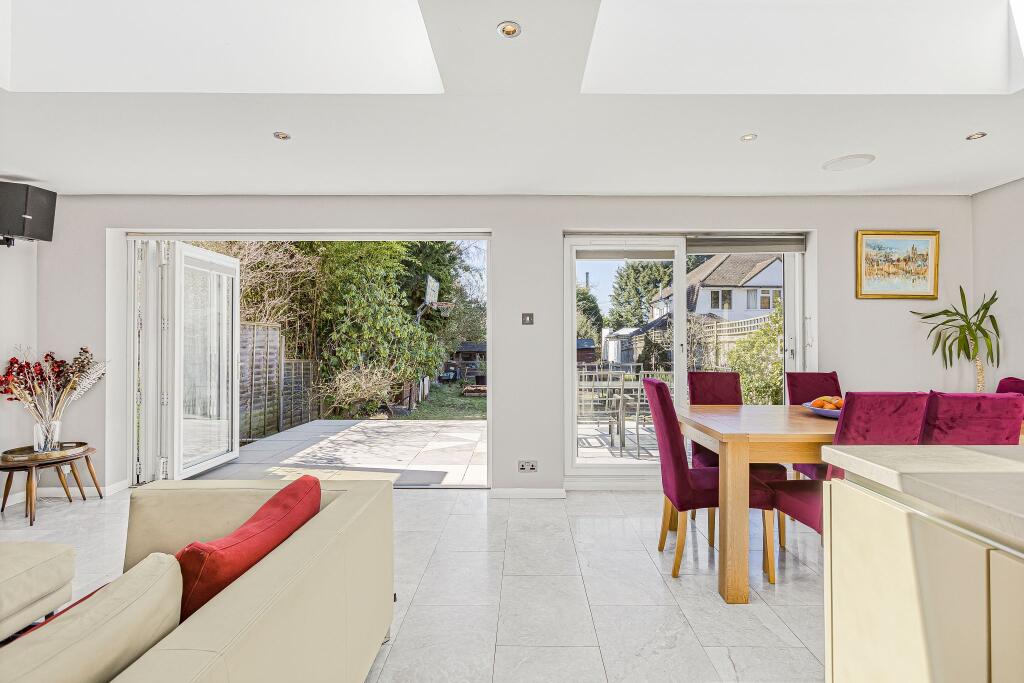 Additional image 7 of Peplins Way, Brookmans Park, AL9