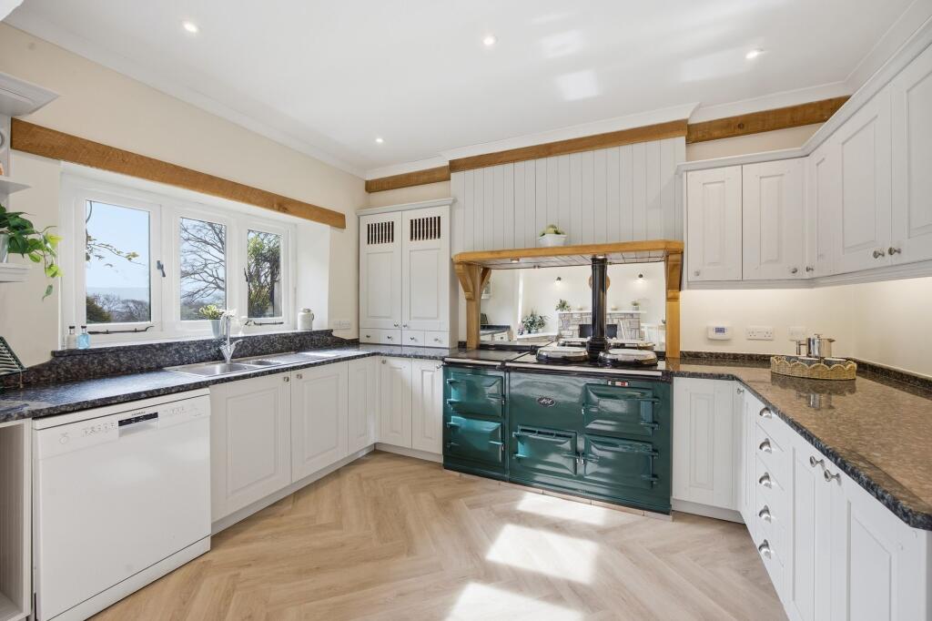 Delightful country residence with commanding views, on the outskirts of the village of Wrington photo 4