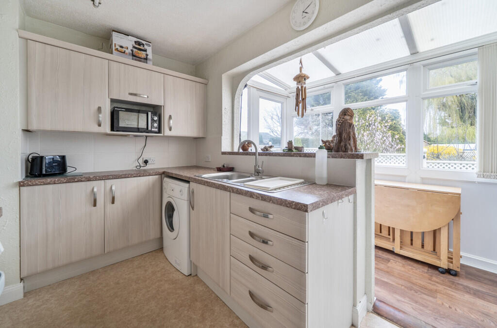 House in Towcester, West Northamptonshire - View 3