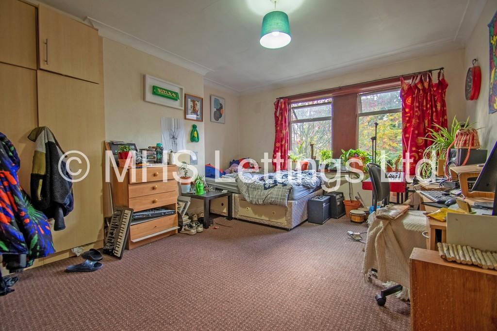 7 bedroom semi-detached house for rent