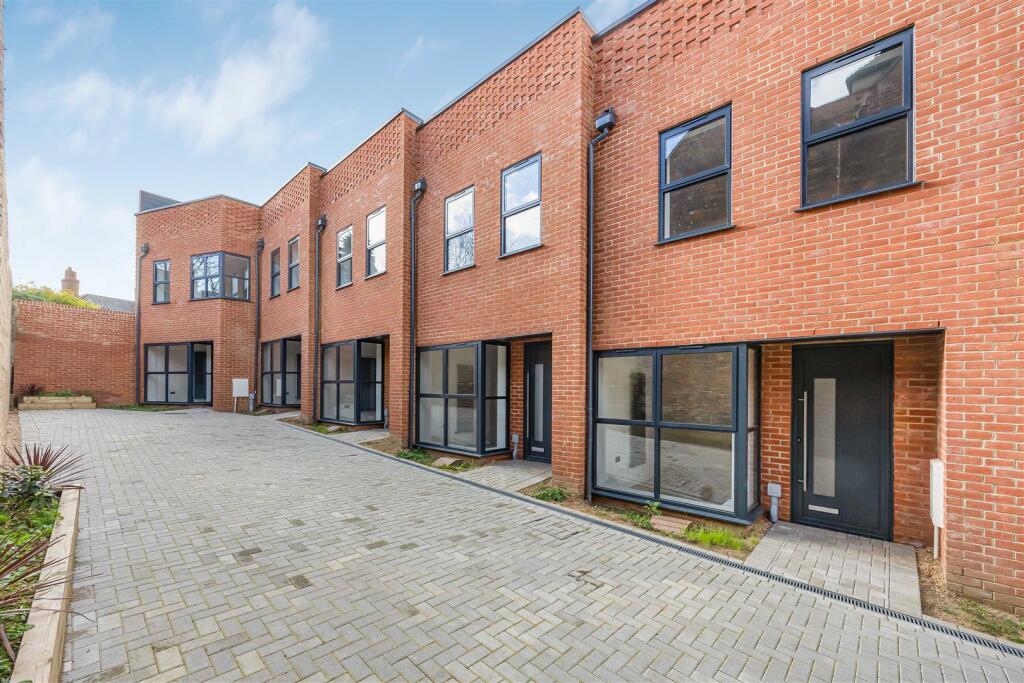 Main image of property: Mount Pleasant, Reading