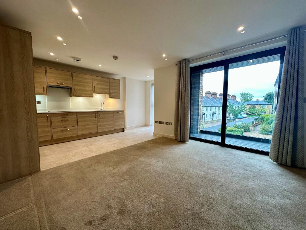 Apartment in Salisbury - View 3