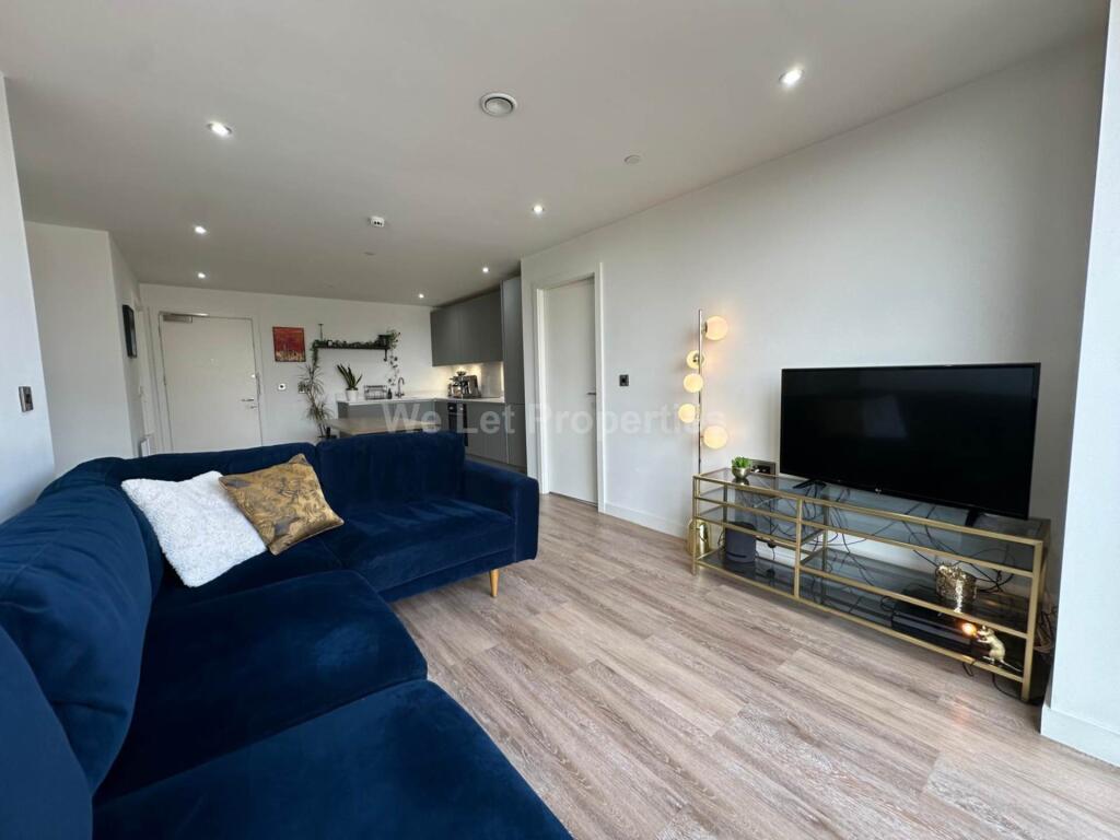 Apartment in Manchester, Piccadilly, City Centre - View 3