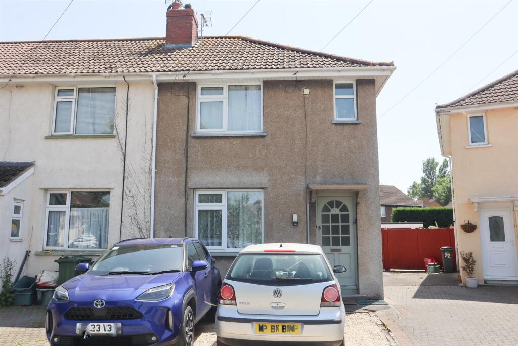 Main image of property: Wakedean Gardens, Yatton, Bristol