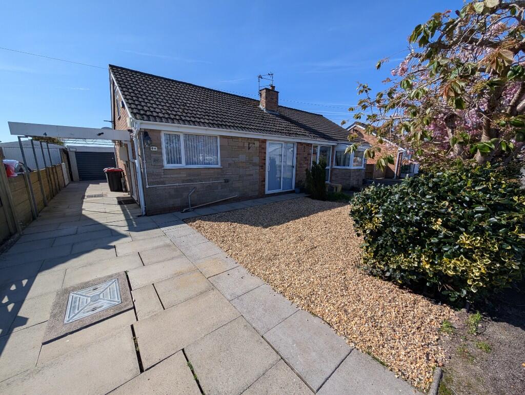Main image of property: Rosslyn Crescent East, FY6
