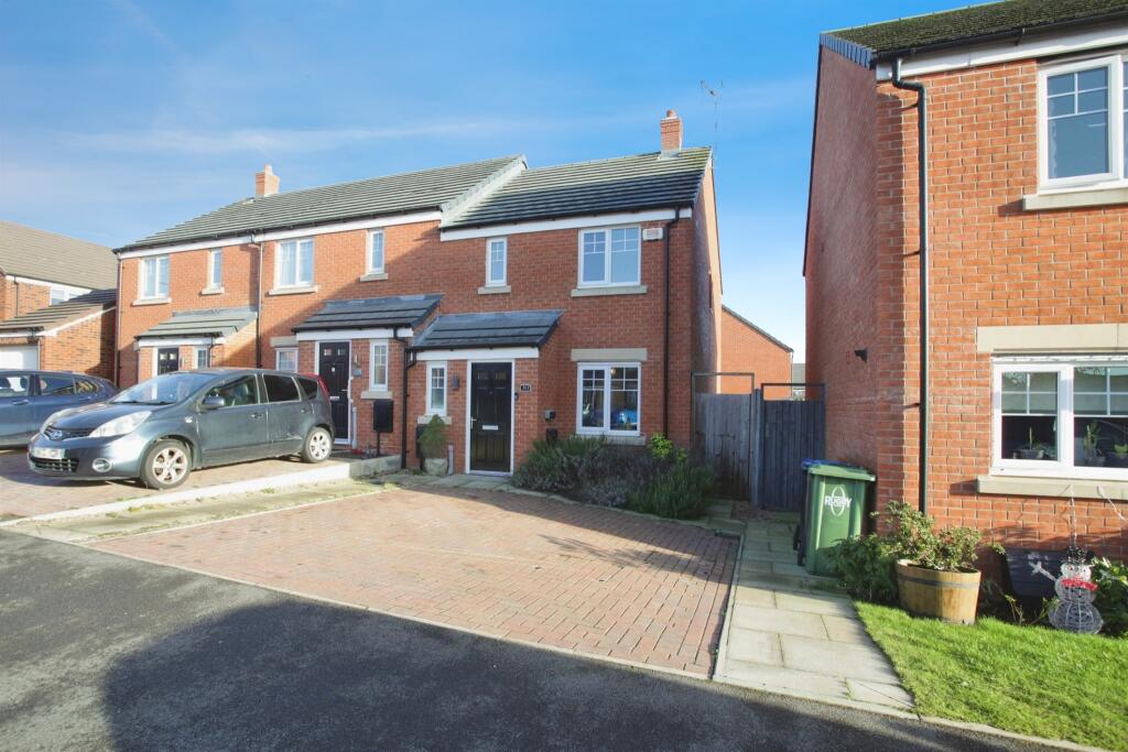 Aster Drive, Rugby photo 2