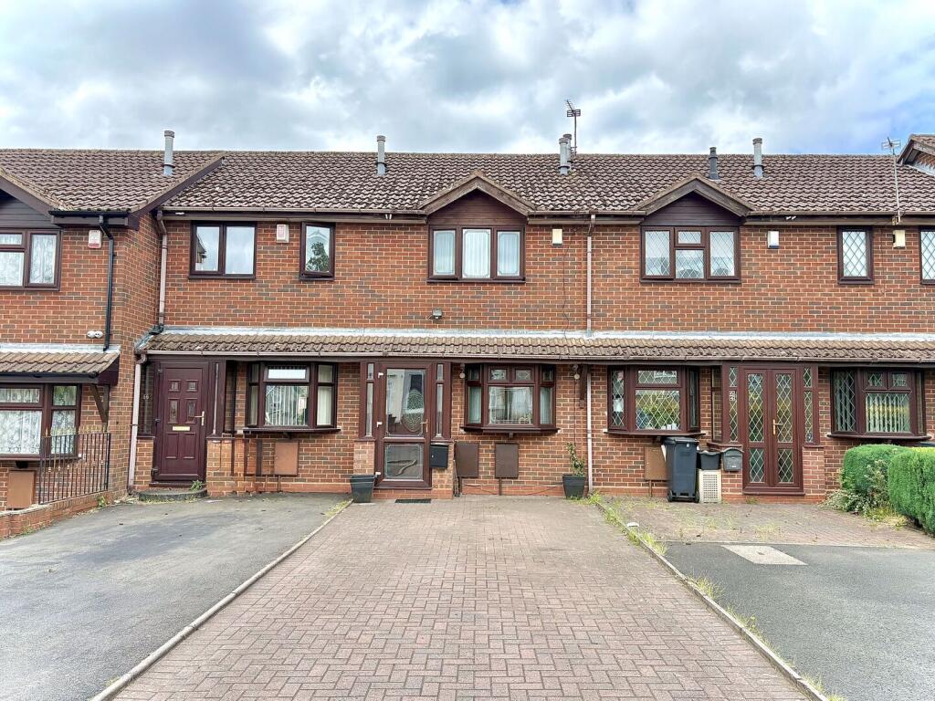 2-bed semi-detached on Highland Road, UPPER GORNAL, DY1 3BT, £194,950
