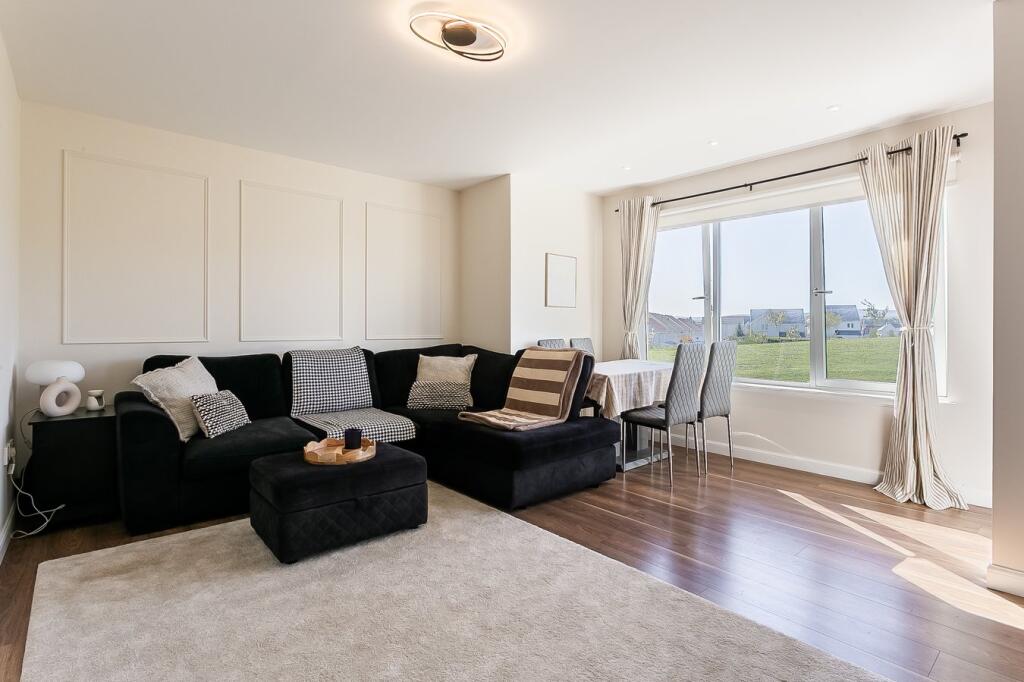 South Chesters Gardens, Bonnyrigg, EH19 photo 2