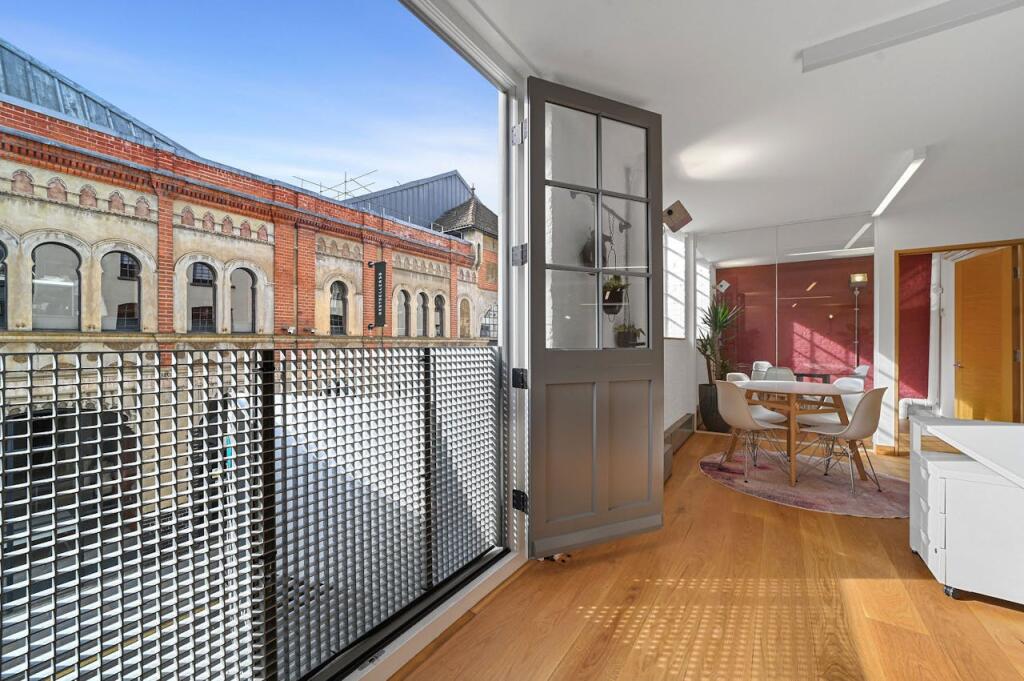 Main image of property: 11-29 Fashion Street, Spitalfields, E1 6PX