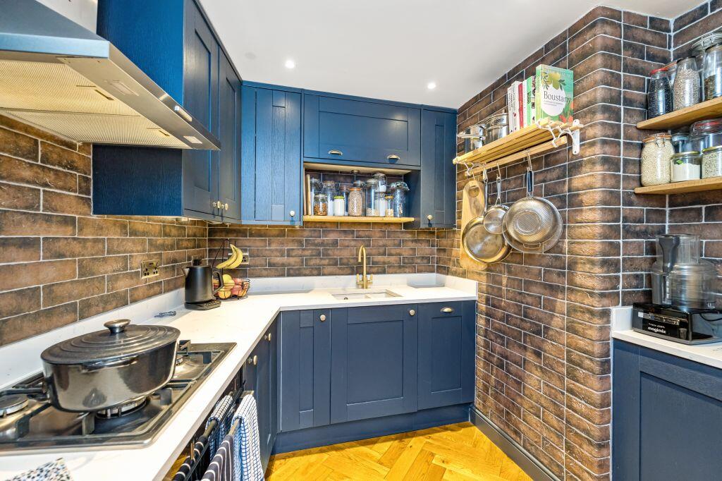 Apartment in Edinburgh - More