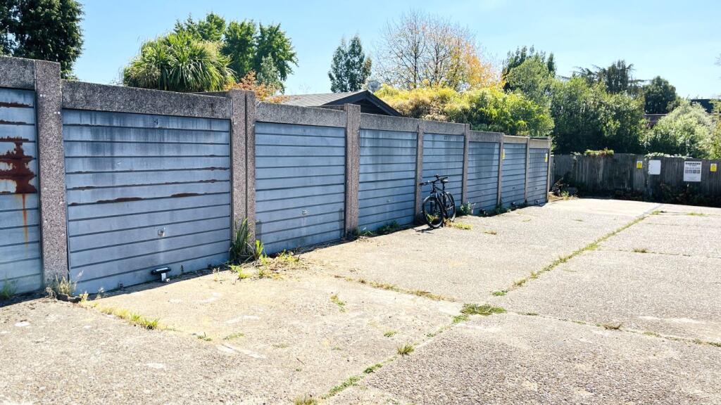Garage 23(A) Beechcroft, Galsworthy Road, Kingston upon Thames, KT2 7BL - View 5