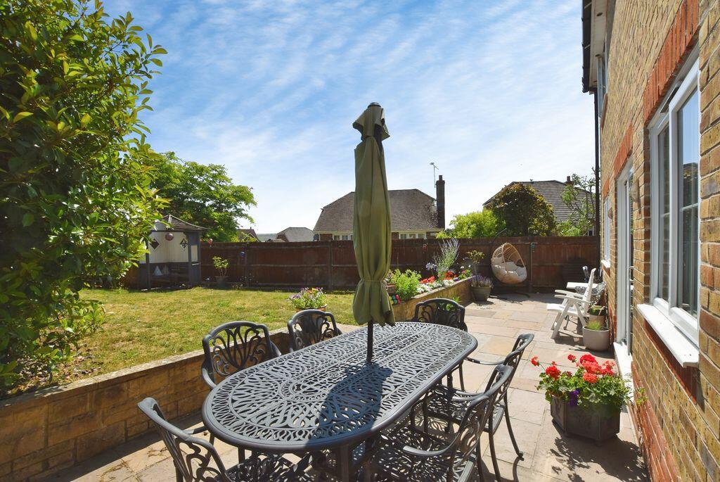 Gibbs Close, Bishopdown Farm                         ***VIDEO TOUR*** photo 2