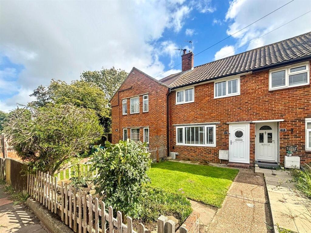 Saxby Close, Eastbourne