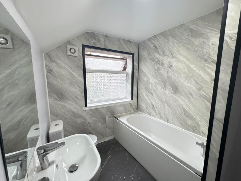 House in Ashfield, Kirkby-in-Ashfield, Sutton-in-Ashfield - View 3