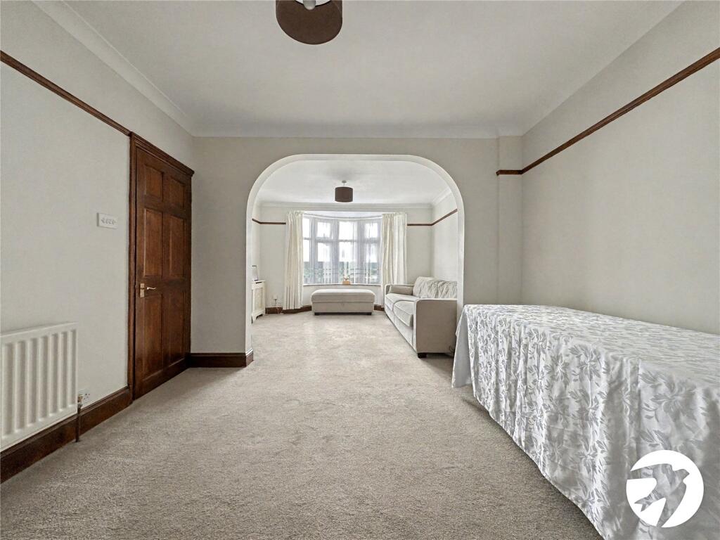 House in Gillingham, Medway - View 5