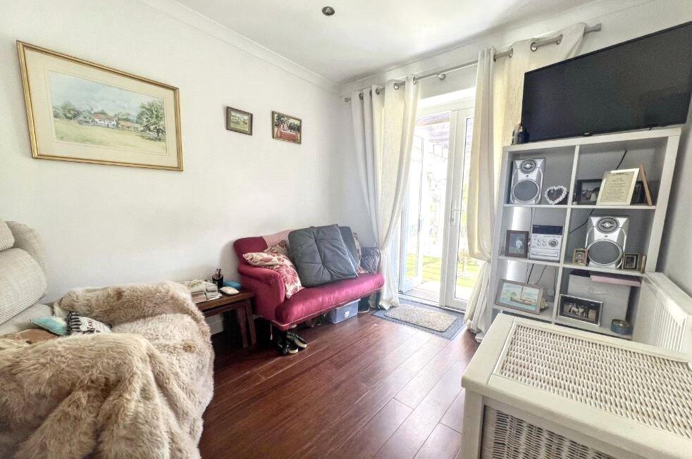 House in Waverley, Heath End, Farnham - View 4
