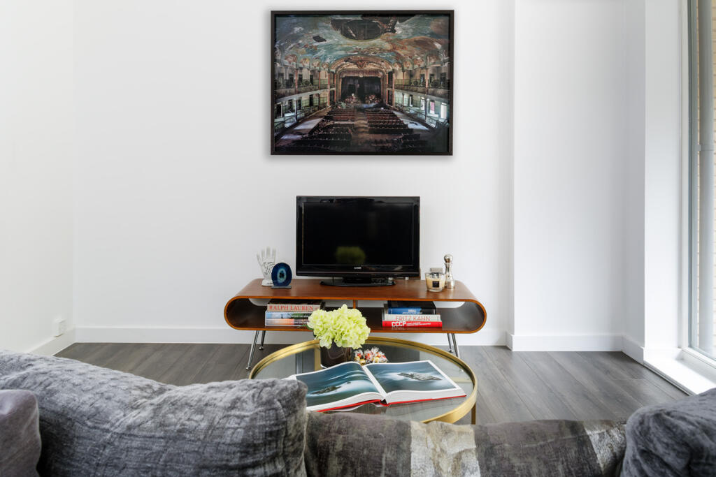 Main image of property: New Cross, Road, SE14