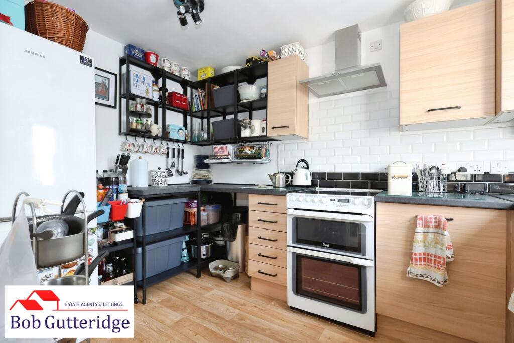 House in Stoke-on-Trent - View 4