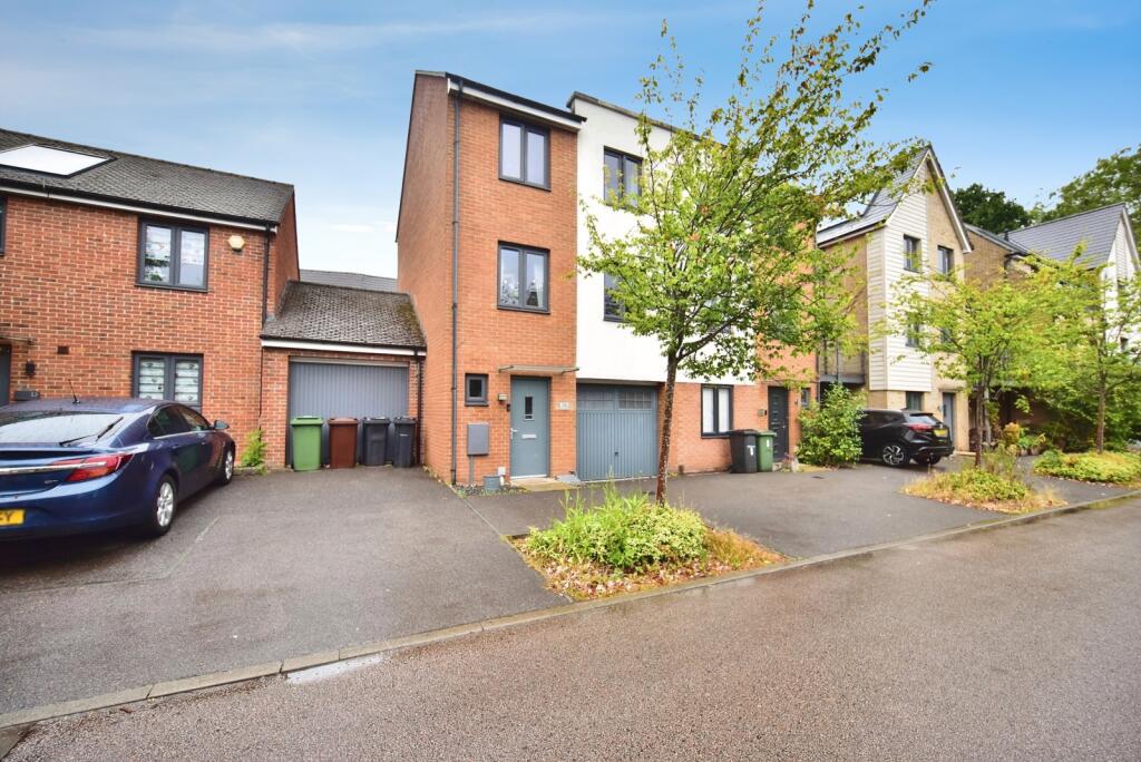 House in Maidstone, Kent - View 4
