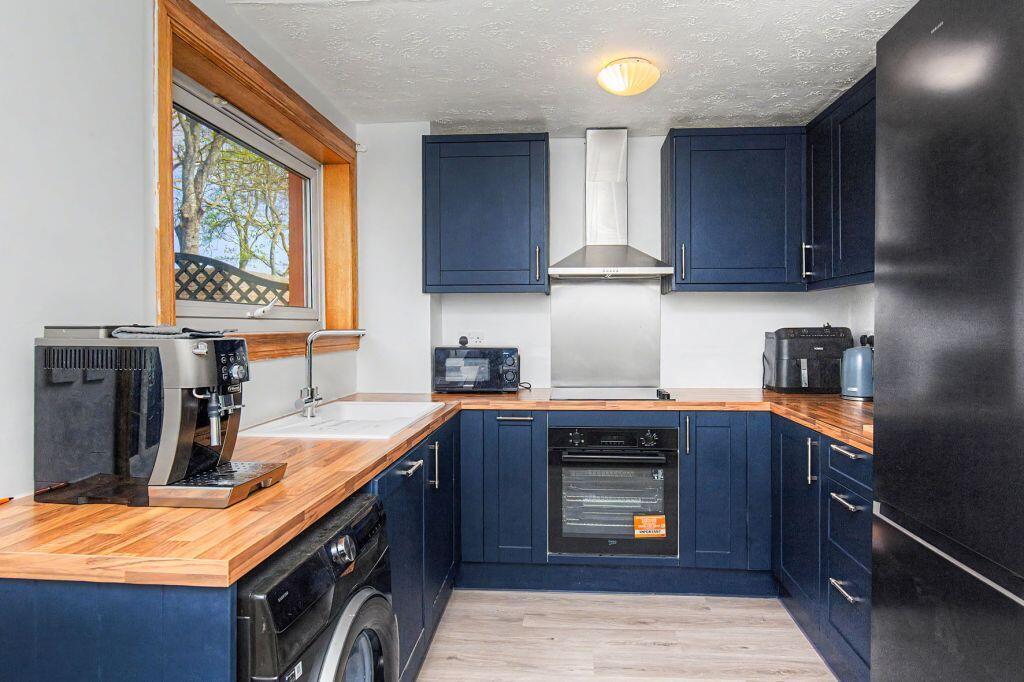 144 Gyle Park Gardens, Corstorphine, Edinburgh, EH12 8NU photo 4