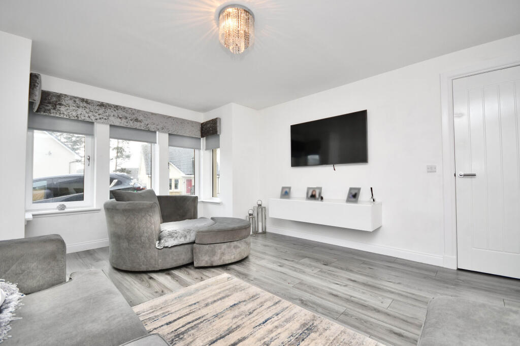 24 Eric Ross Way, Cumnock, KA18 1FH photo 3