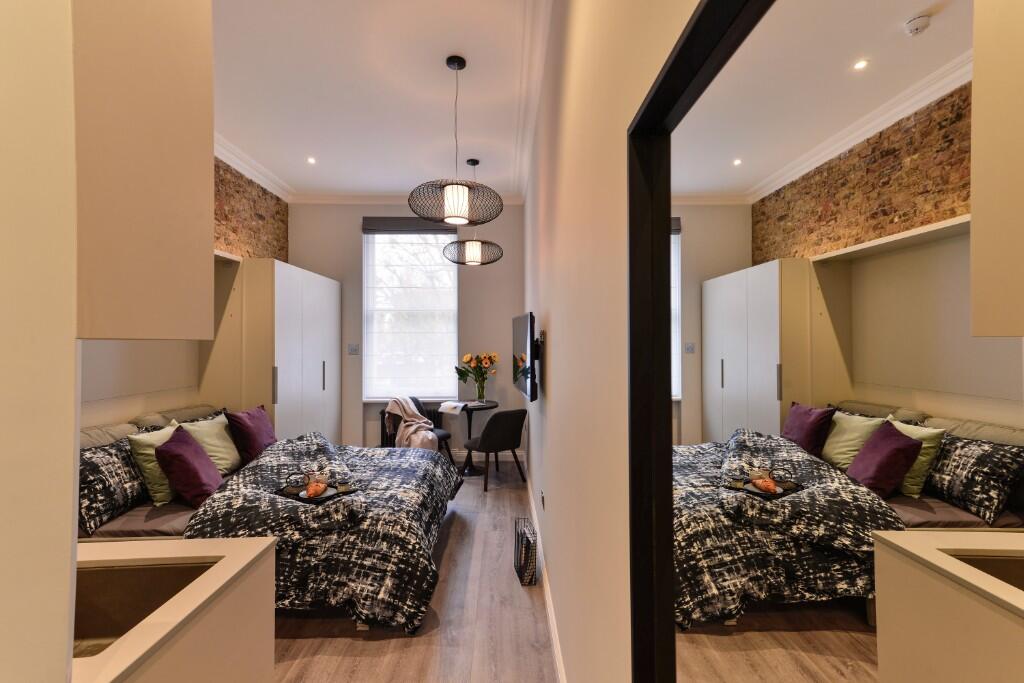 Main image of property: Linden Gardens, London, W2