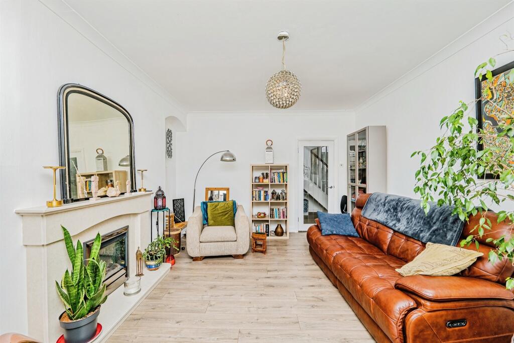 House in Cardiff - View 4