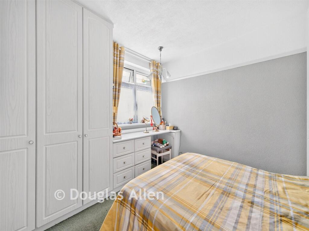 House in Ilford - More
