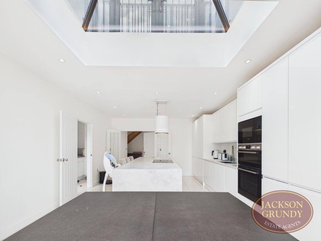 House in Northampton - More
