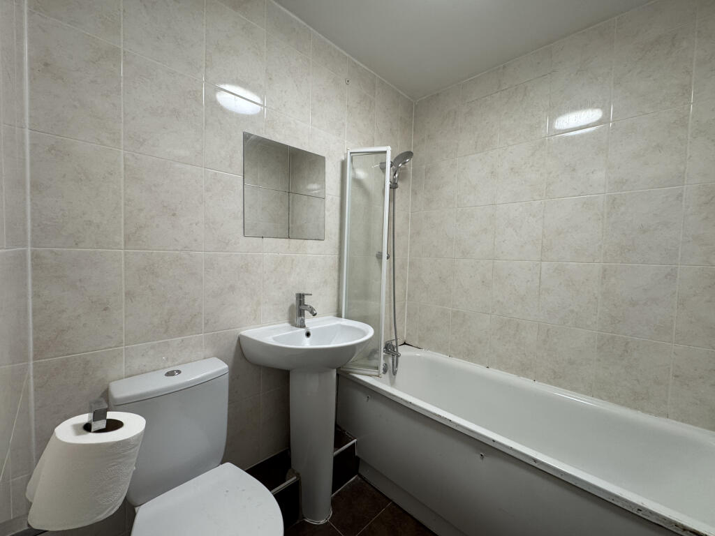 Apartment in Dudley - More