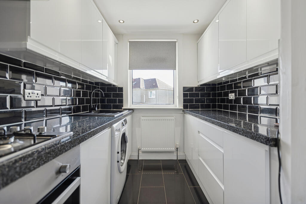 Apartment in Glasgow - More