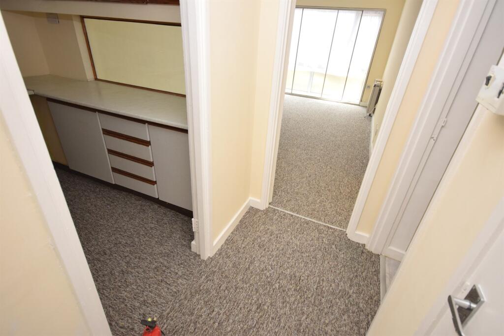 Apartment in Chelmsford, Moulsham - View 5