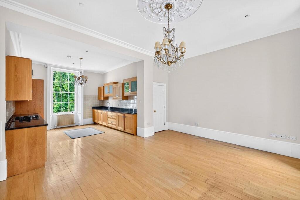 House in London - View 5