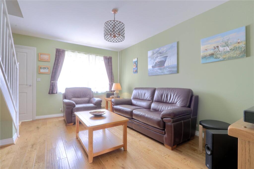 Low Farm Drive, Redcar photo 4