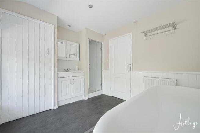 Family bathroom