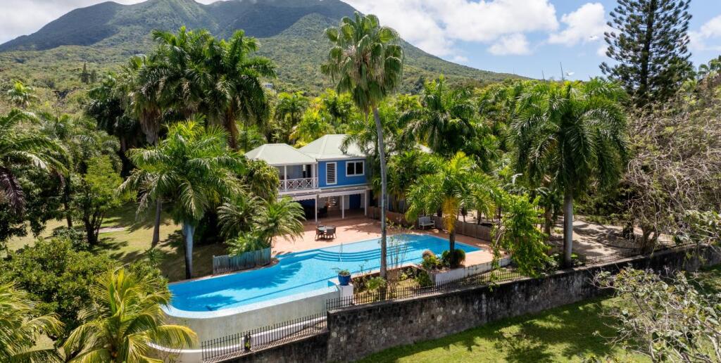 Main image of property: Charlestown