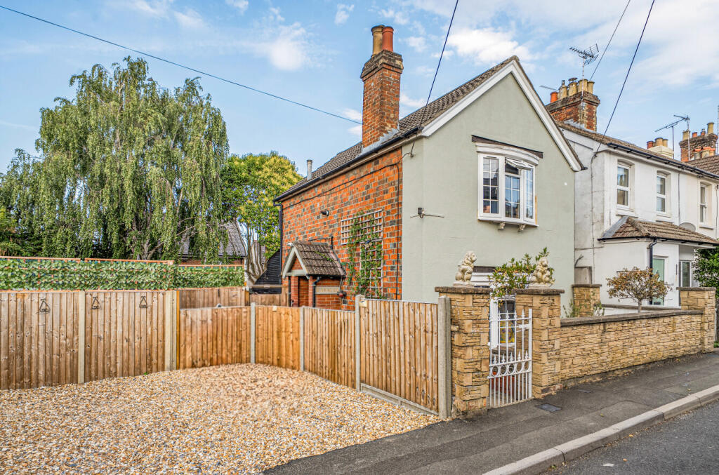 House in East Hampshire, Newtown, Alton - View 2