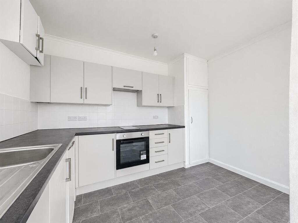Apartment in Tonbridge - View 5