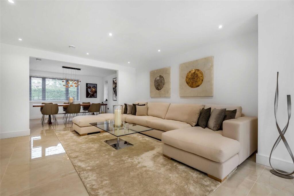 House in St Albans - View 4
