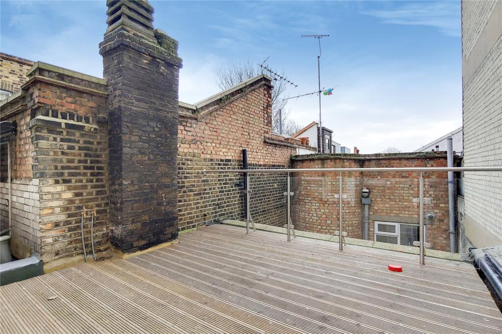 Main image of property: Essex Road, Islington, Angel, London, N1
