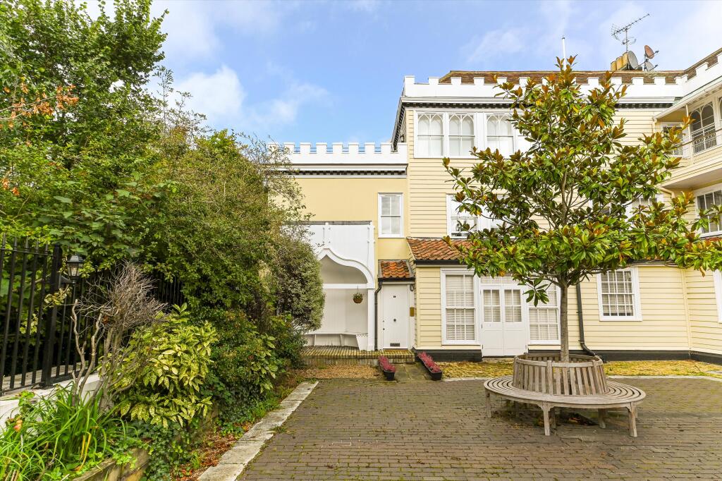 3 bedroom maisonette for rent