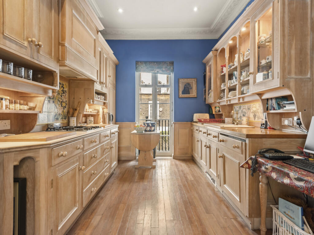 House in London - View 4